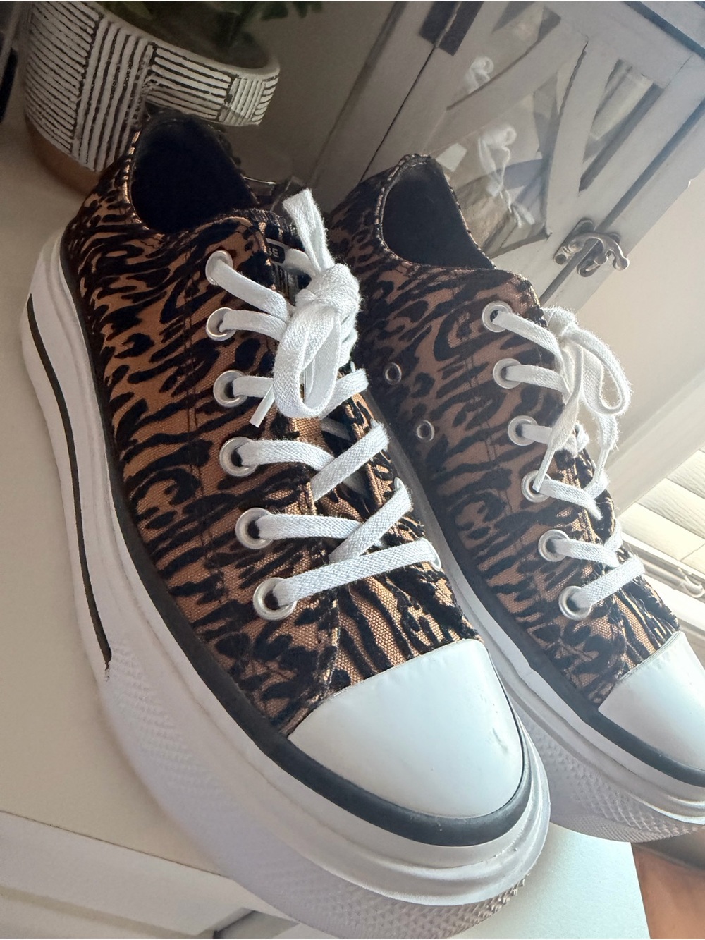 Women's Converse Leopard Print Platform Sneakers - White Laces - Picture 4 of 5